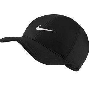 NIKE Unisex AeroBill Featherlight Cap